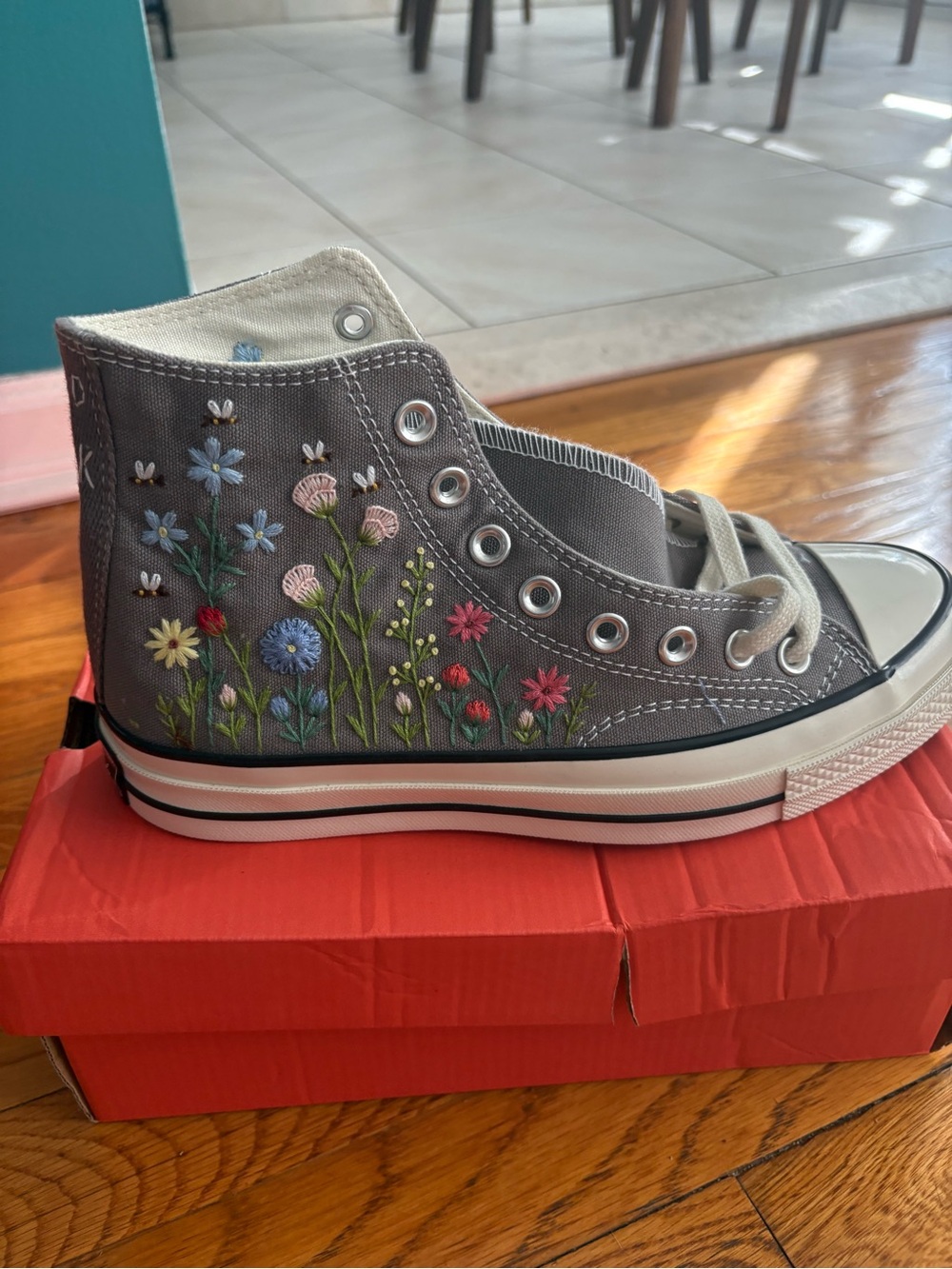 Converse Gray High-Top Sneakers with Embroidered Floral Motif